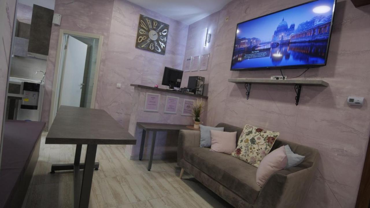 Stella Di Notte Vip Hostel เบลเกรด ภายนอก รูปภาพ