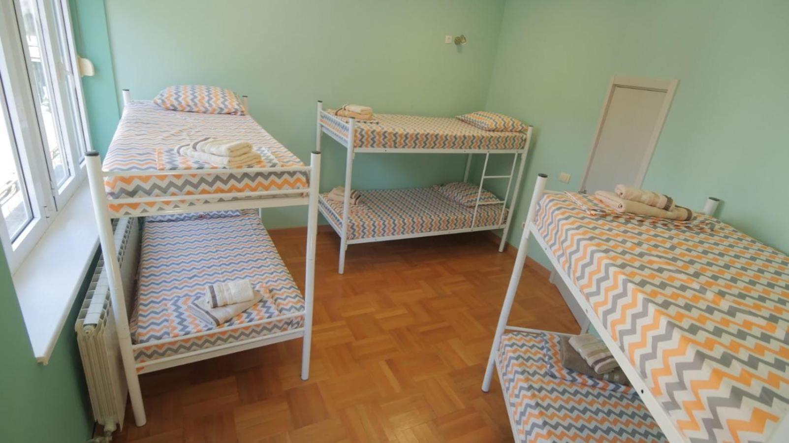 Stella Di Notte Vip Hostel เบลเกรด ภายนอก รูปภาพ