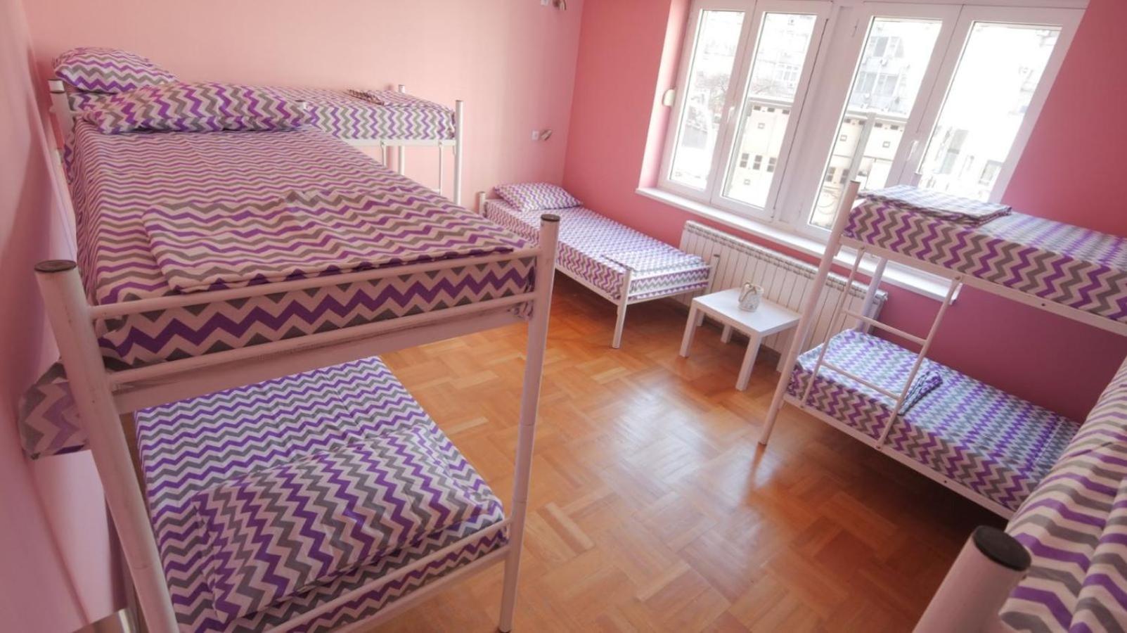 Stella Di Notte Vip Hostel เบลเกรด ภายนอก รูปภาพ