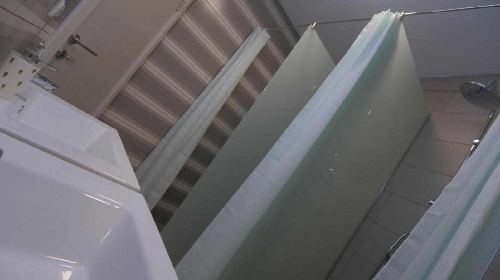 Stella Di Notte Vip Hostel เบลเกรด ภายนอก รูปภาพ