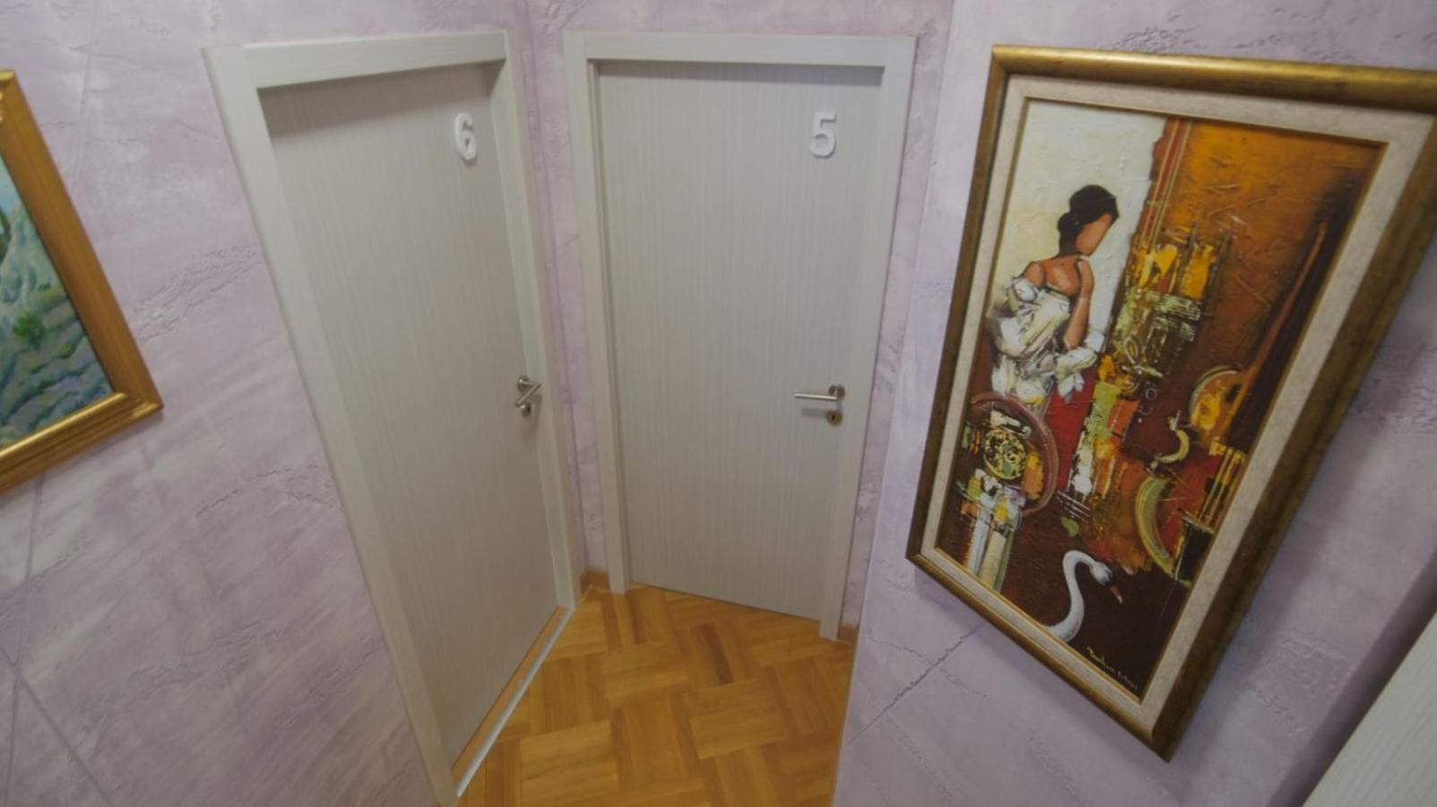 Stella Di Notte Vip Hostel เบลเกรด ภายนอก รูปภาพ