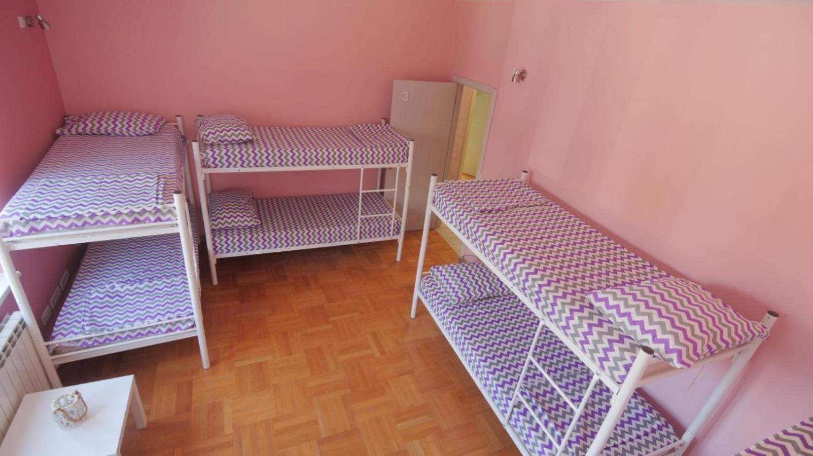 Stella Di Notte Vip Hostel เบลเกรด ภายนอก รูปภาพ